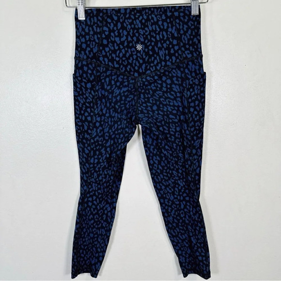 ATHLETA Salutation Stash  Pocket II Leopard Blue 7/8 Tight - Picture 16 of 16